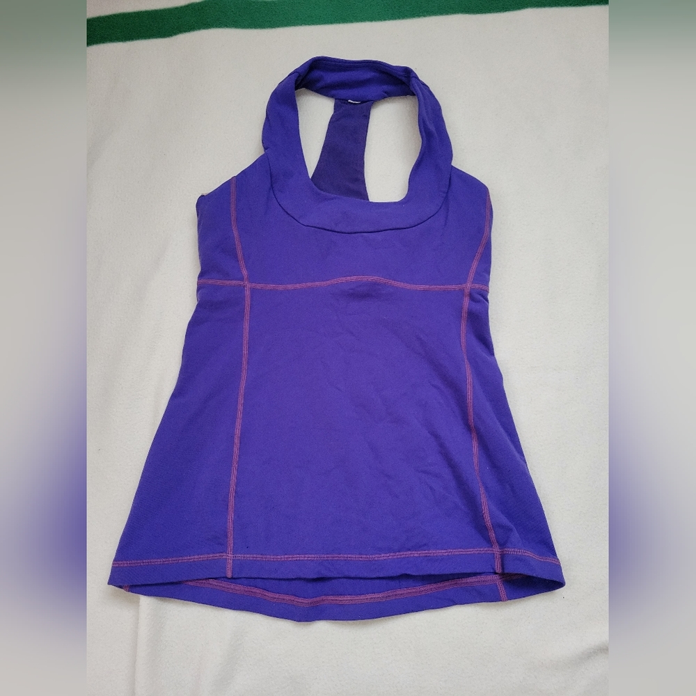 Lululemon top